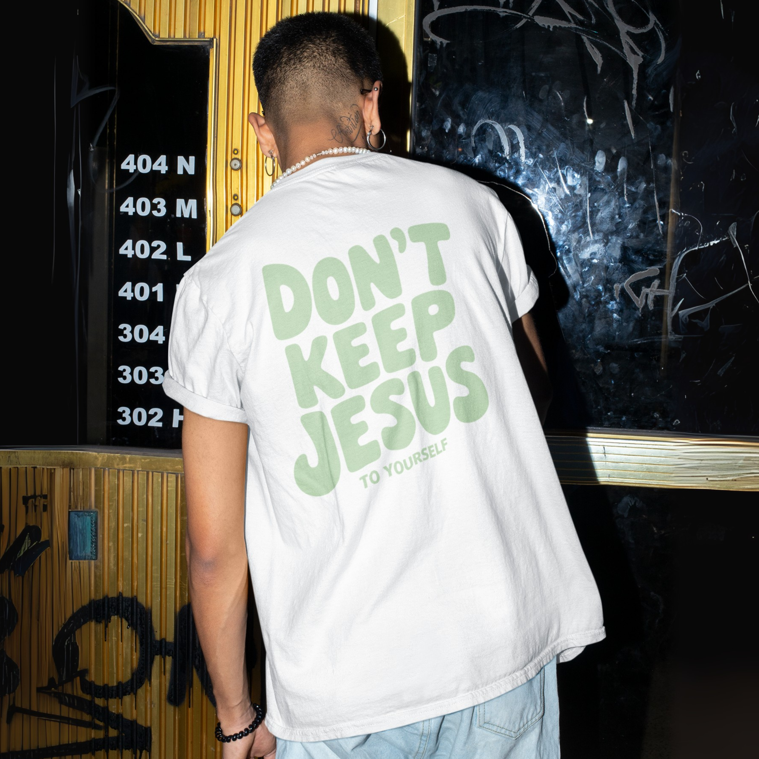 DON`T KEEP JESUS TO YOURSELF UNISEX T-SHIRT