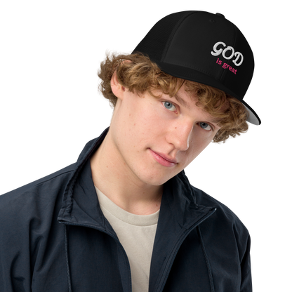 CLOSED-BACK TRUCKER CAP