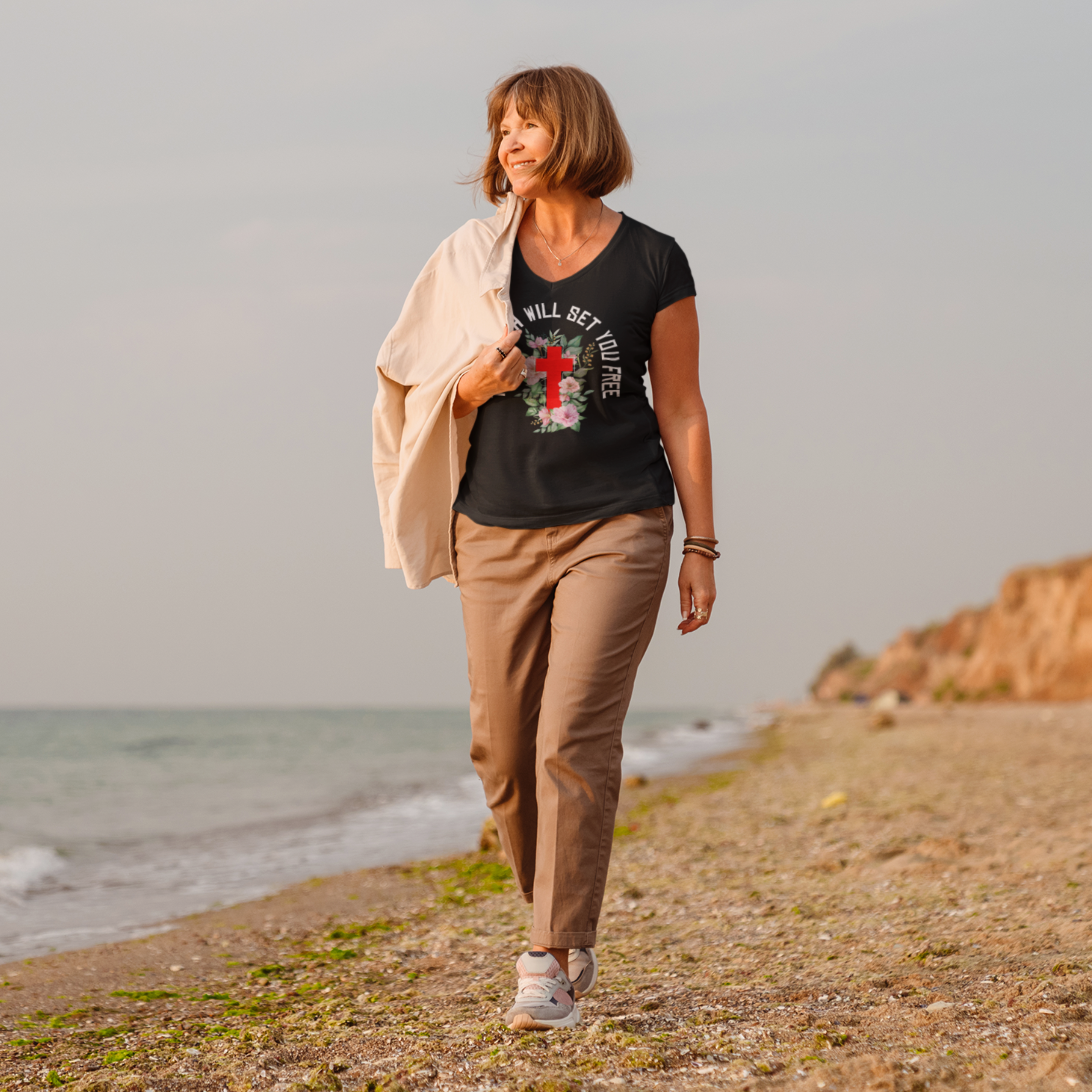THE TRUTH WILL SET YOU FREE  V-NECK T-SHIRT