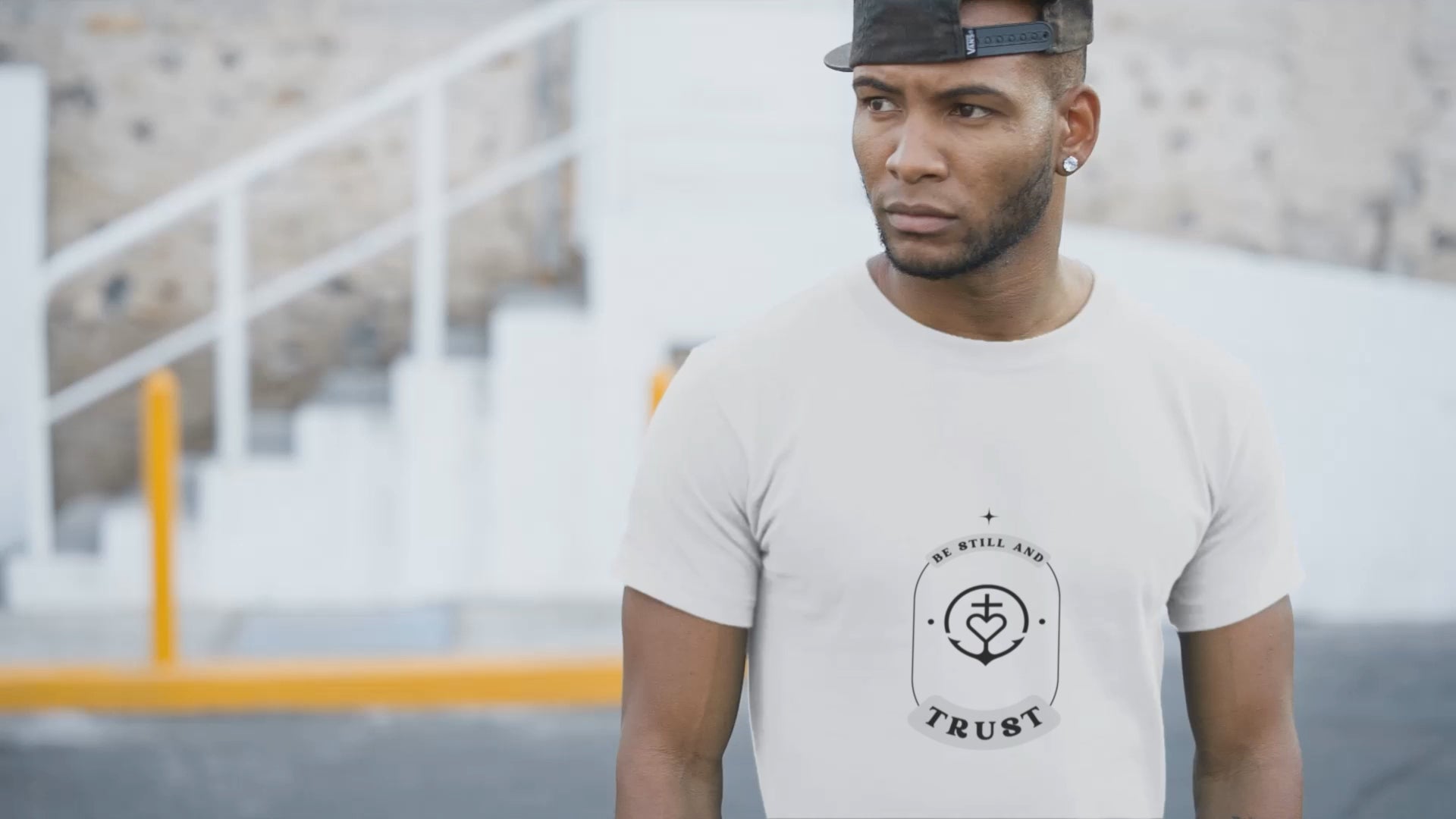 BE STILL AND TRUST UNISEX T-SHIRT